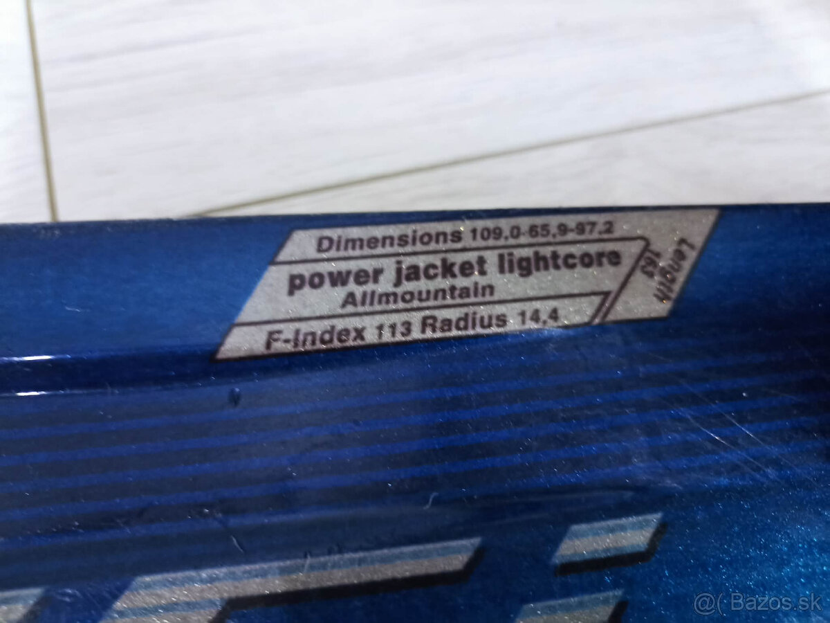 lyže salomon a lyžiarky - 2