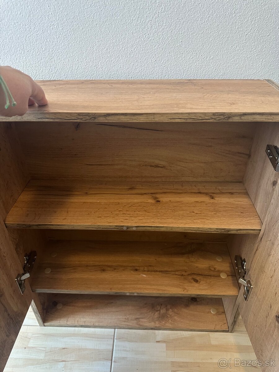 skrinka do kúpeľne - 2