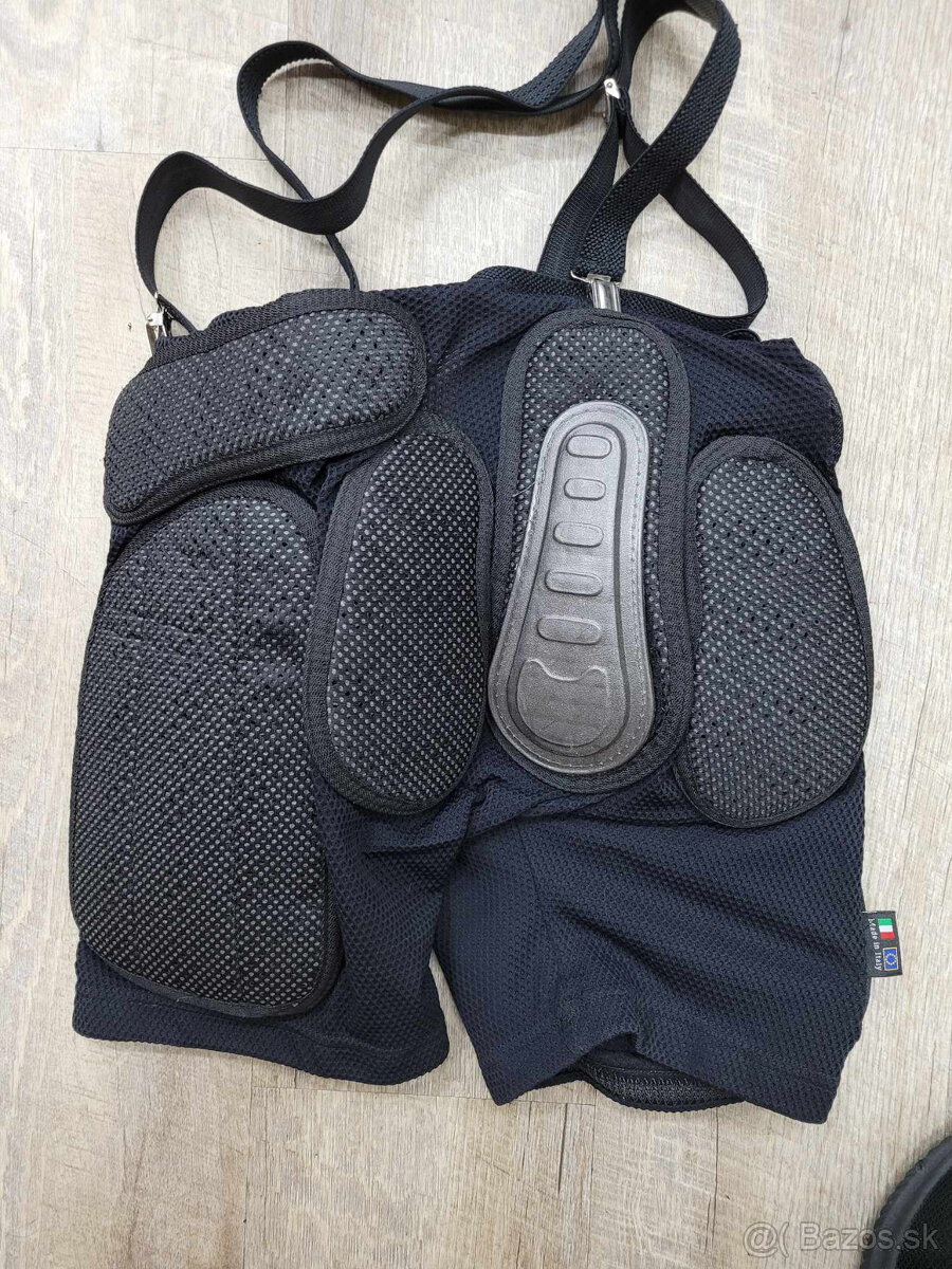 Snowboard / Ski vystúžené šortky Atom Ufo Plast s trakmi - 2