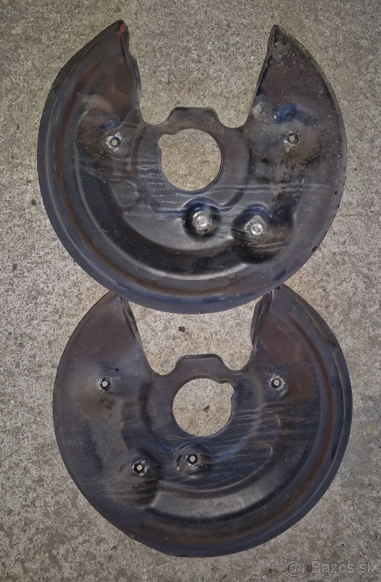 Predám štít brzdového kotúča na Passat B6 - 2