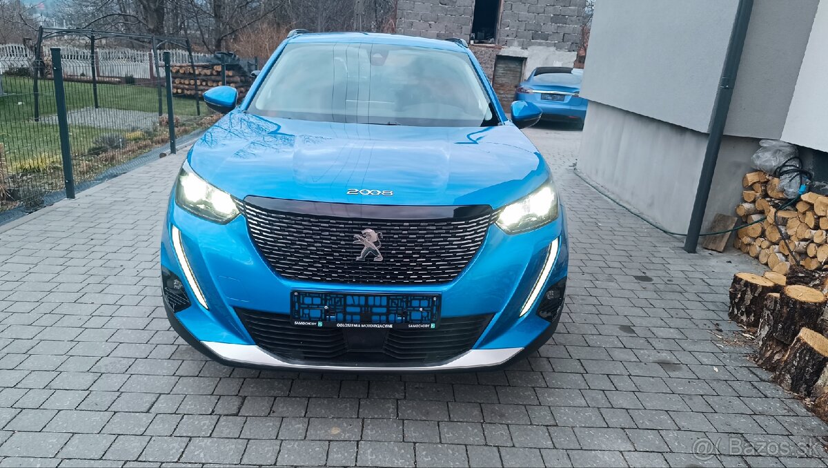 Peugeot 2008 1.2b 24000km - 2