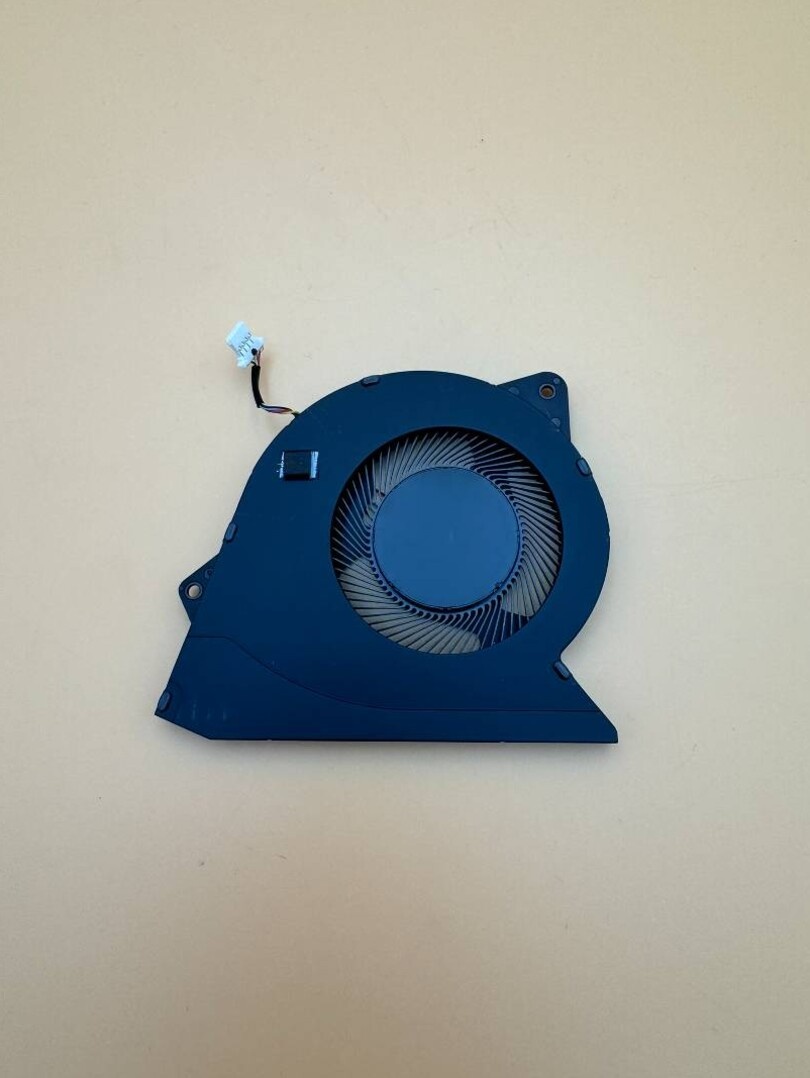 Predám ventilátor procesora do notebooku Dell 3510... - 2