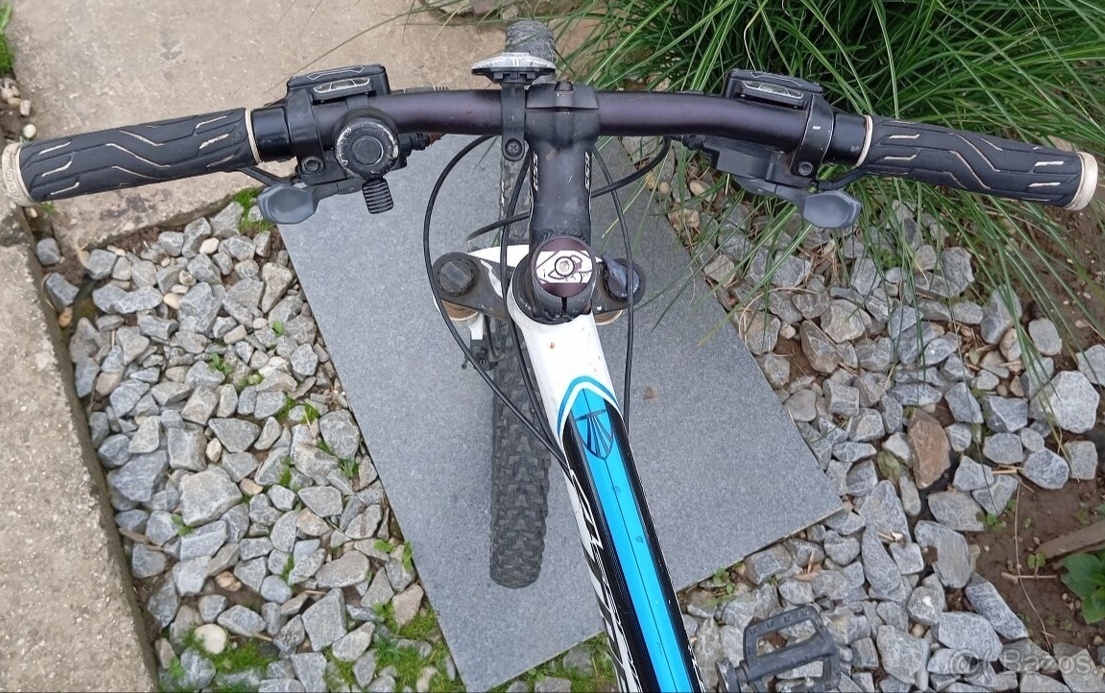 TREK 4 series aluminium - 2