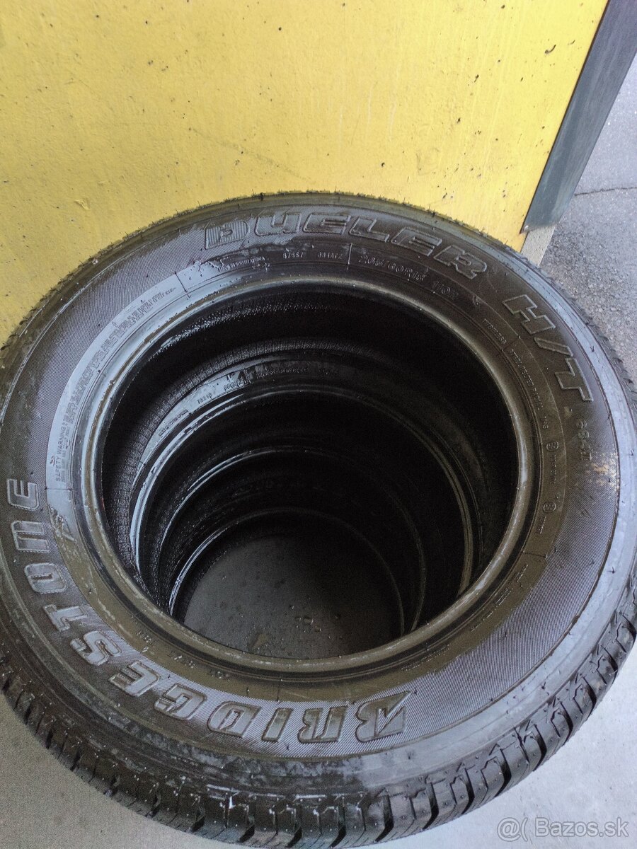 Bridgestone DUELER 265/60/18 - 2
