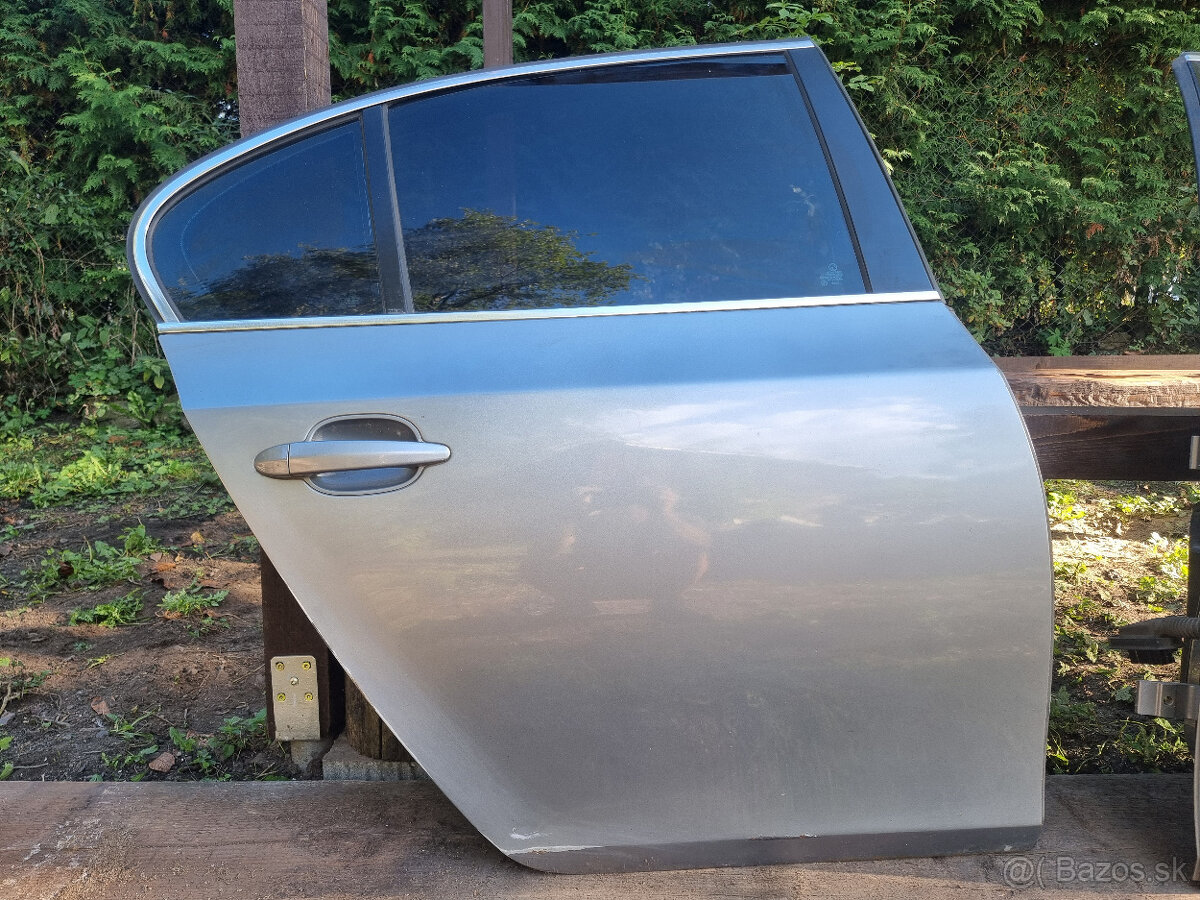 Predám dvere BMW E60 - strieborná metalíza - 2