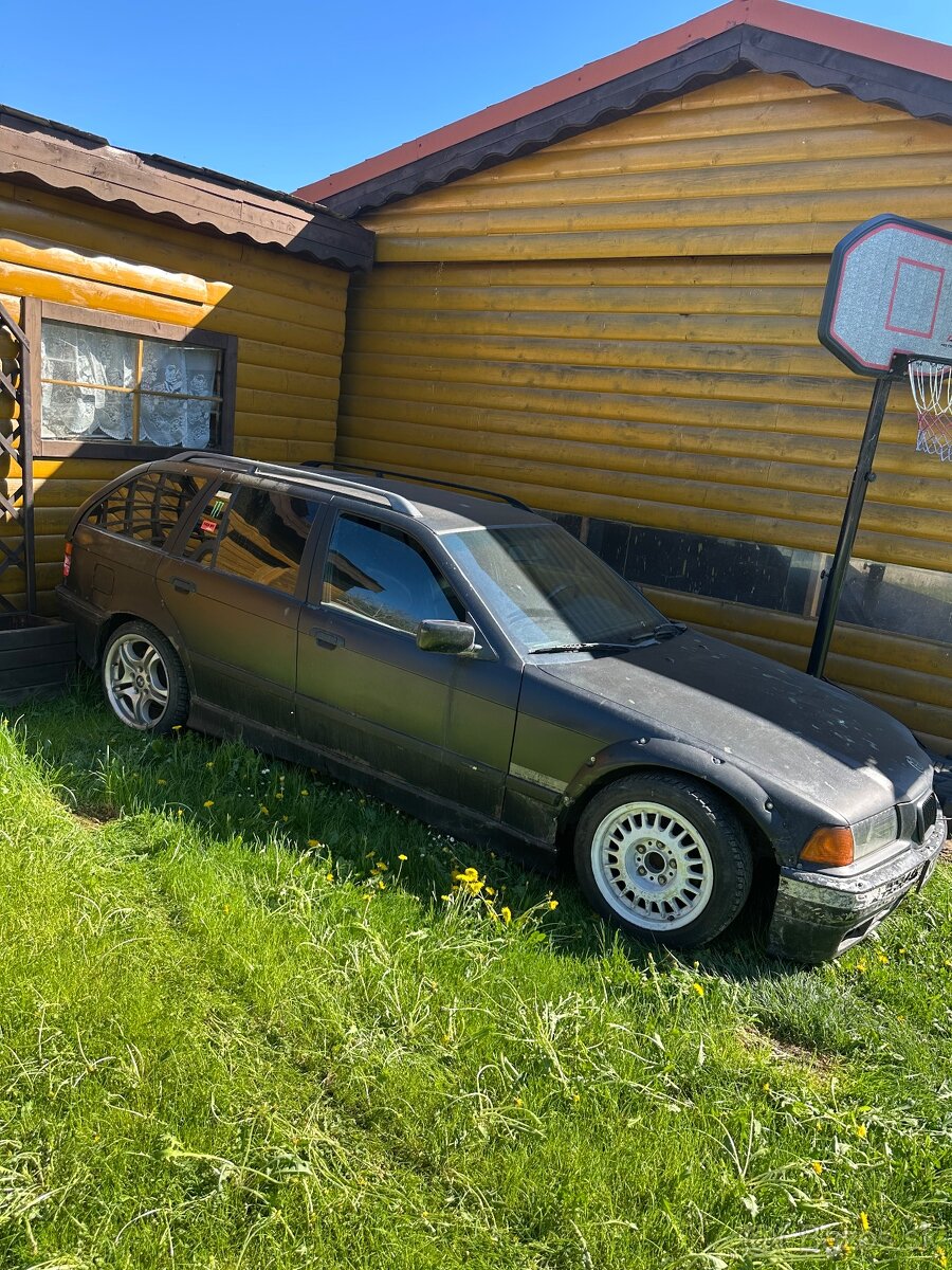 Bmw e36 323i drift - 2