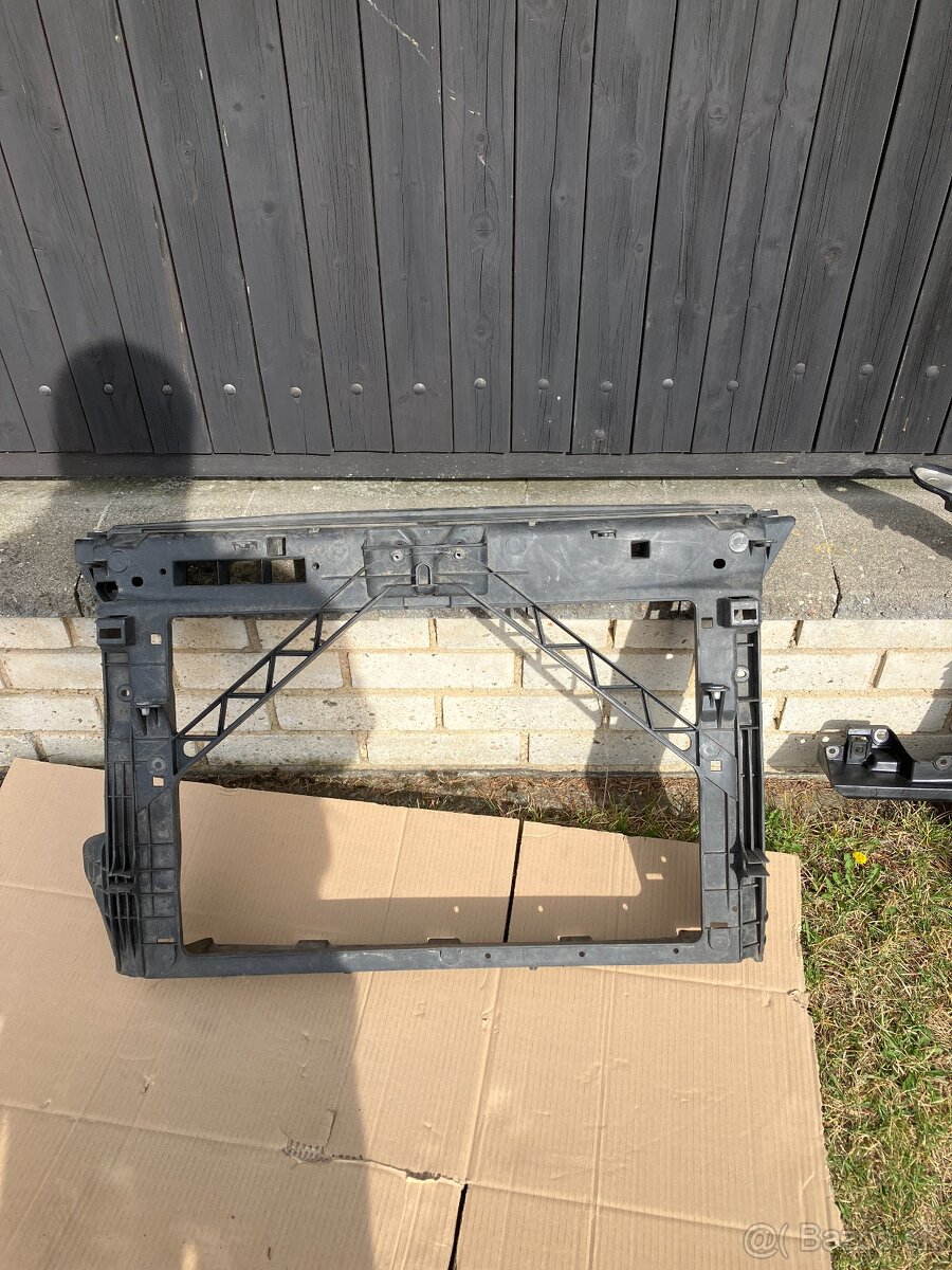 chladicova stena skoda Rapid 5JA80558N predlift - 2