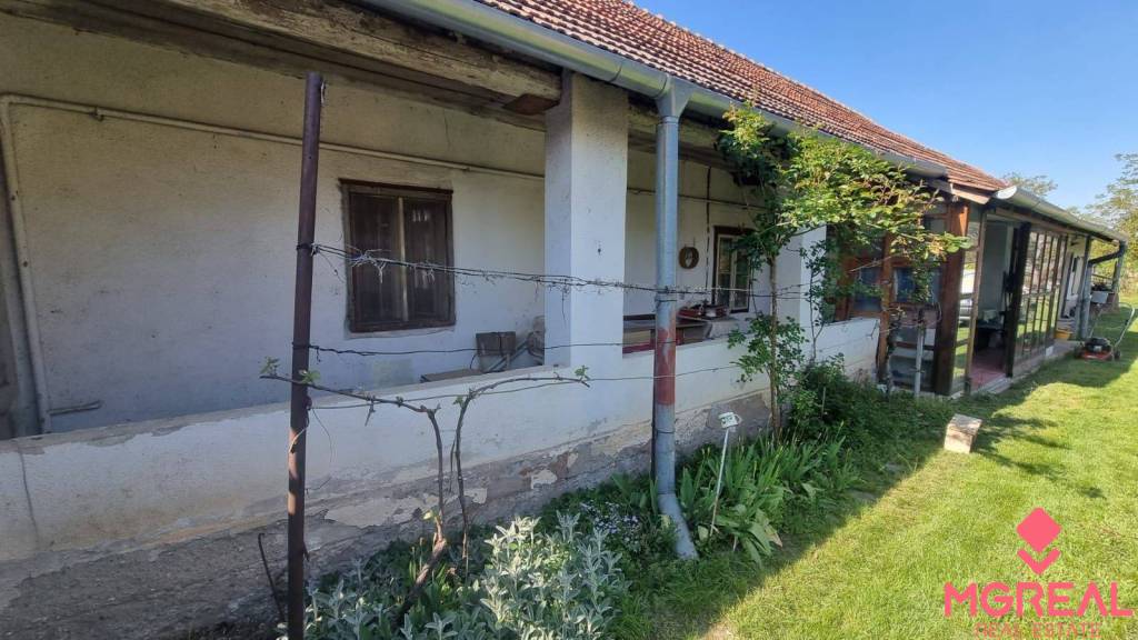 Starší rodinný dom Černík - 2