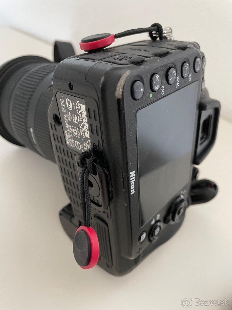 Nikon D7100 + príslušenstvo - 2