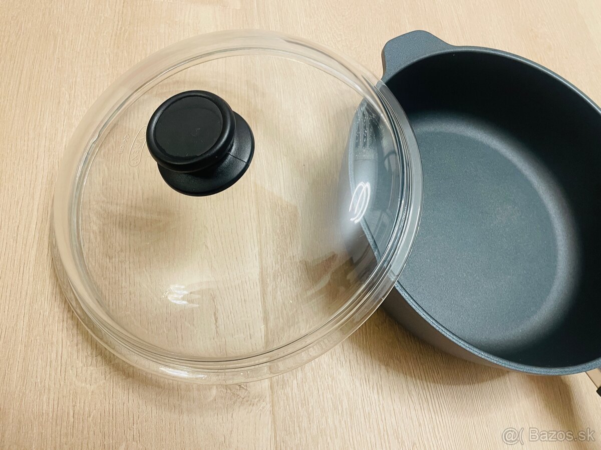 Teflonovy hrniec - panvica - 2