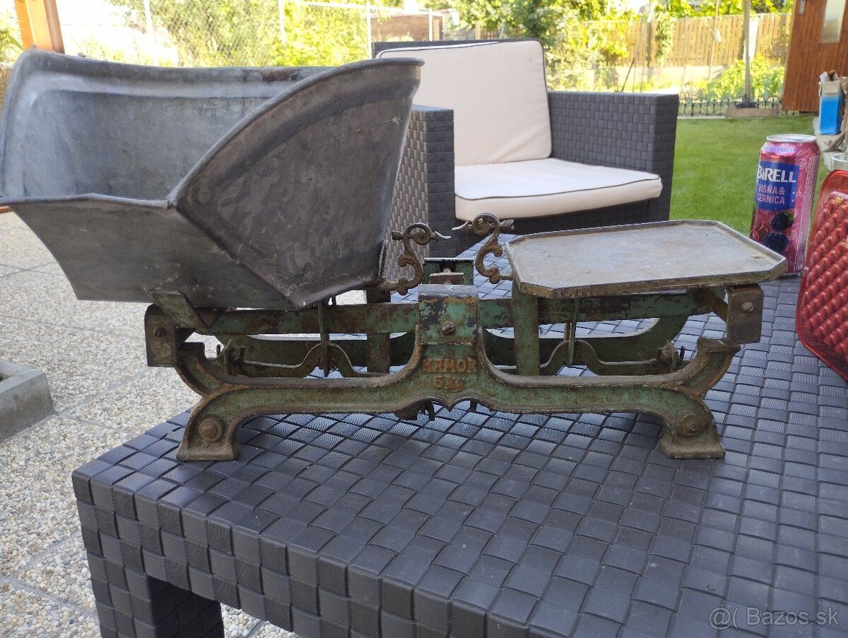 Starožitna váha - 2