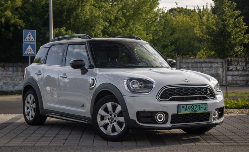 MINI Countryman SE ALL4 Plug-In Hybrid - 2