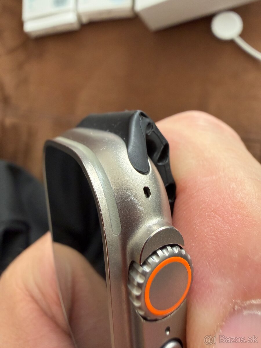 Apple Watch Ultra 2 49mm Titanium - 2