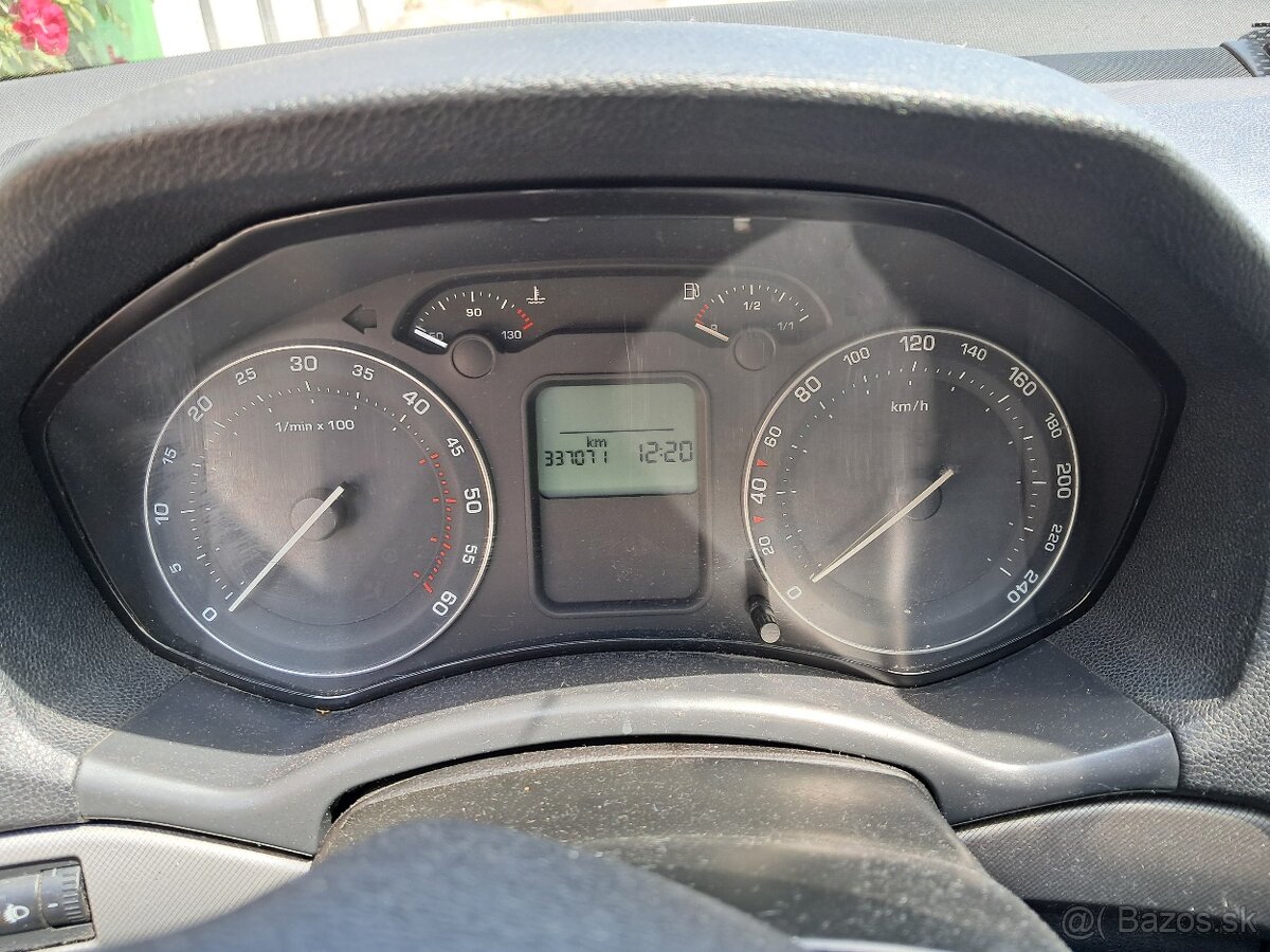 Predám lacno Octaviu 2 automat - 2