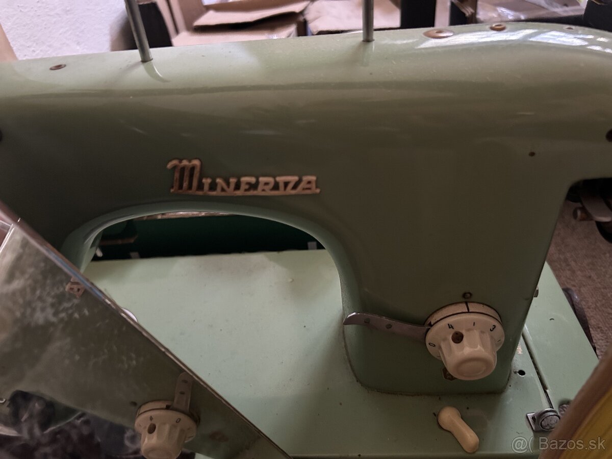 Retro sijaci stroj Minerva - 2