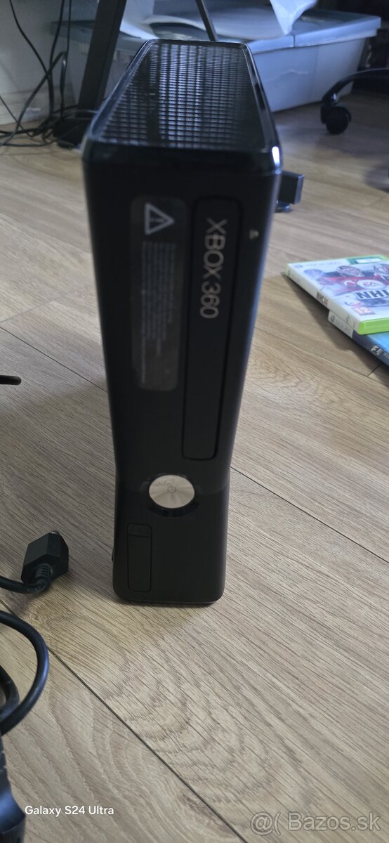 Xbox 360 / 250gb top stav + 5 hier - 2