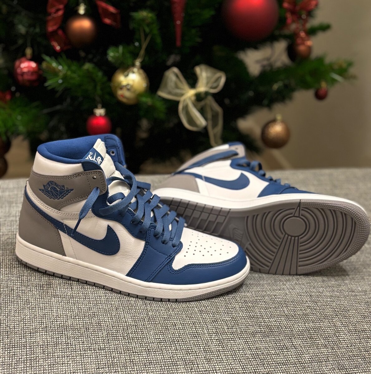 Jordan 1 Retro High OG - 2