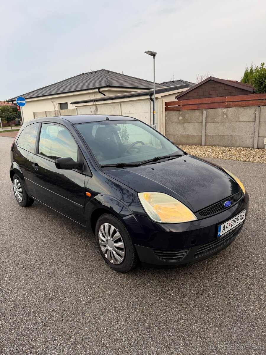 Ford Fiesta 1.3 benzín - 2