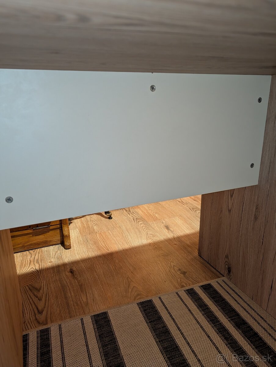 Kancelársky stôl - 2