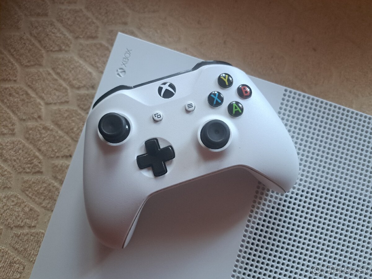 Xbox one S 500gb - 2