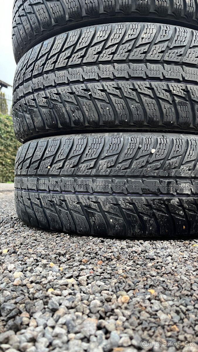 Zimné pneu 225/60 r17 sada - 2