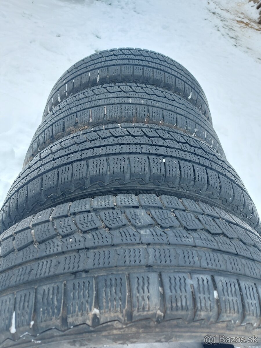 Predam zimne pneumatiky 195/65r15 - 2
