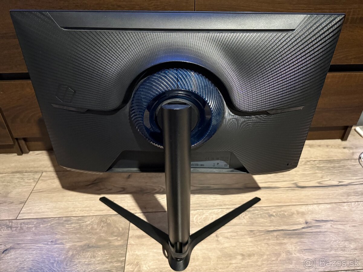 Samsung S24AG320NU - 2