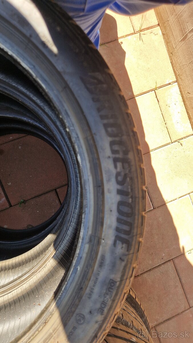 225/45r18 - 2