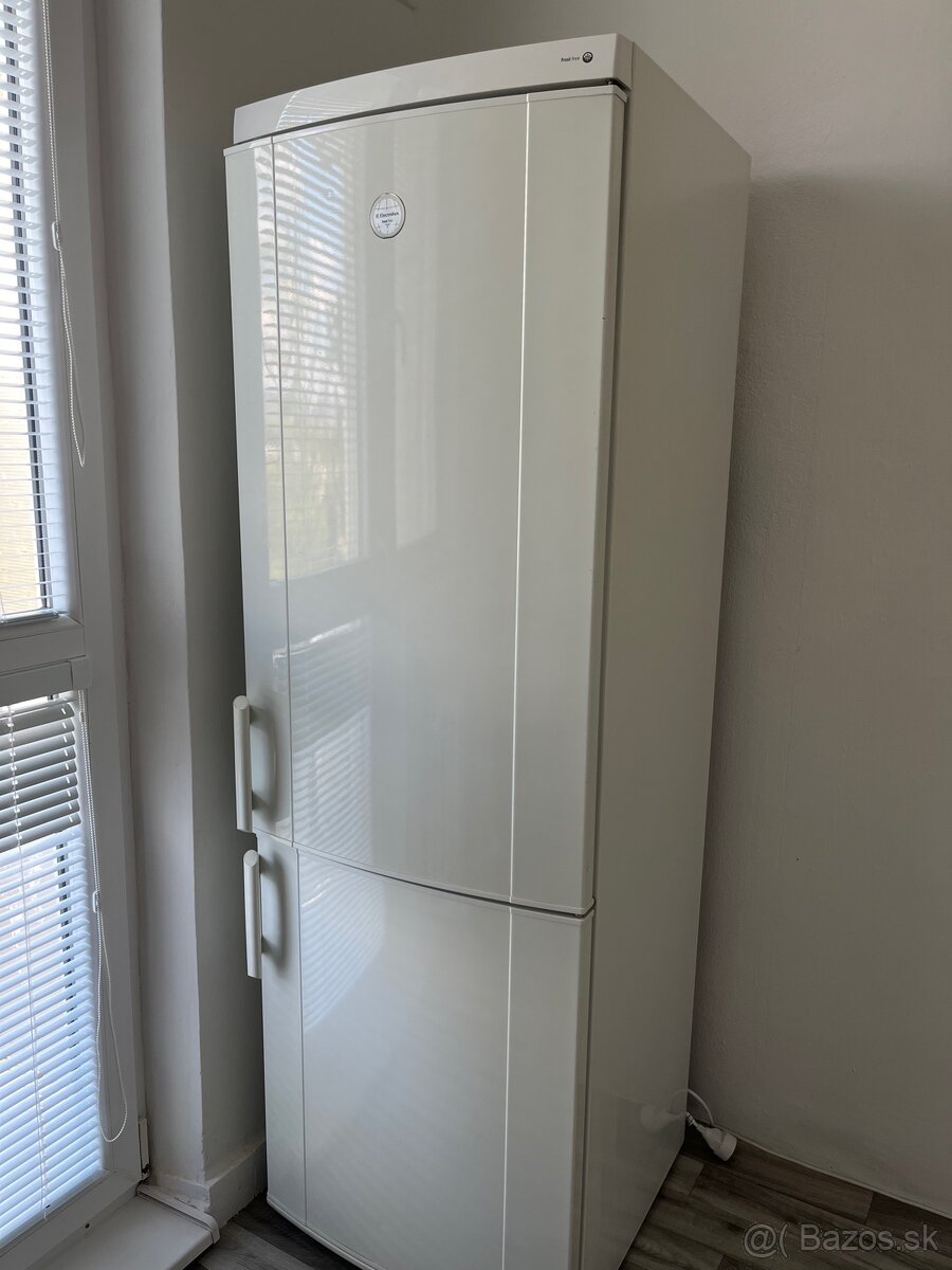 Chladnička s mestskom elektrolux - 2