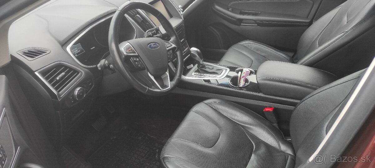 Ford Edge - 2