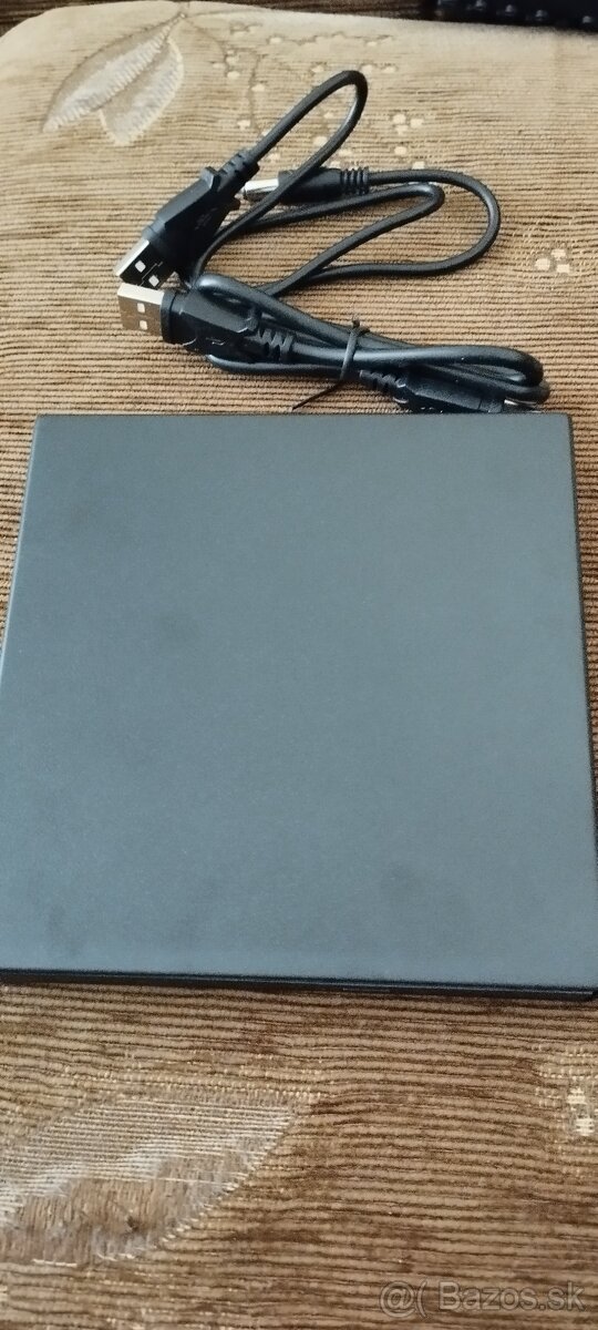 Externý prenosný CD/DVD prehrávač - 2