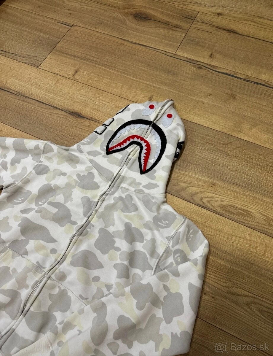 Bape hoodie - 2