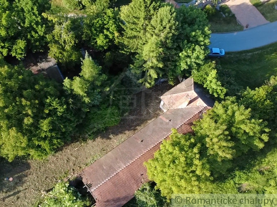 Vidiecky dom s rozľahlým pozemkom 2054m2 - 2