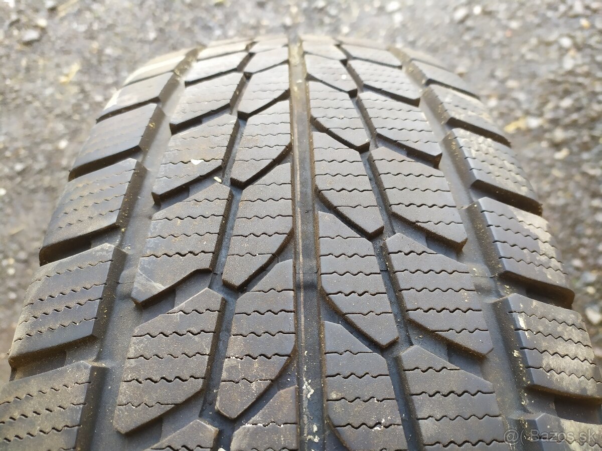 Zimná pneumatika 225/65 R16C Falken 1kus - 2