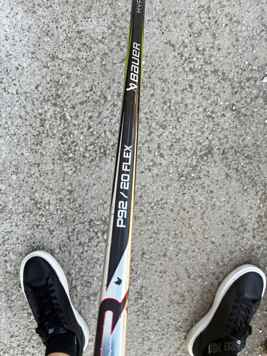 Predám hokejku Bauer - 2