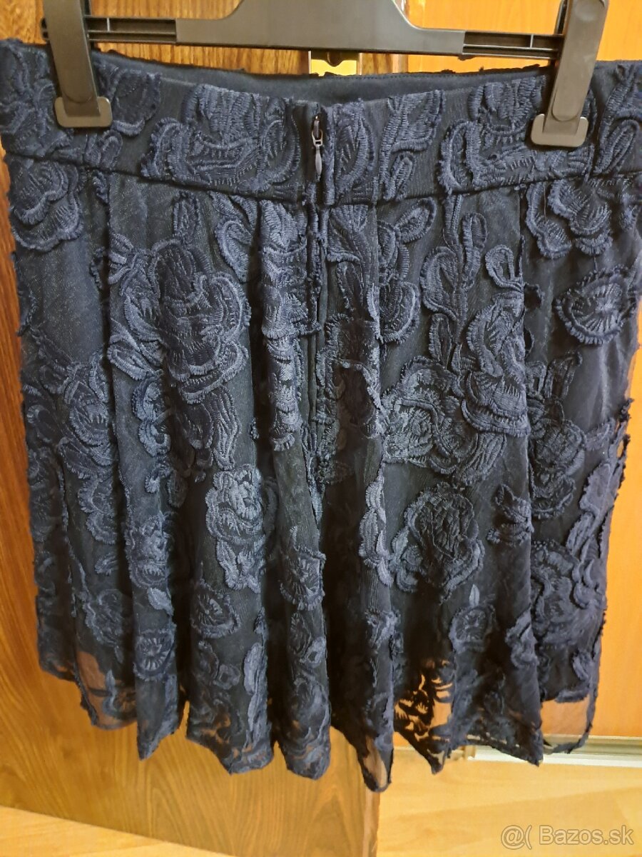 Krajkova sukna - 2