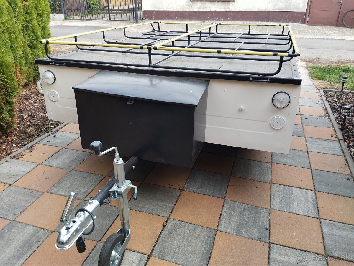 Stanový prívesný vozík. - 2