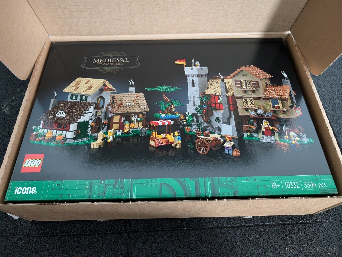 LEGO 10332 Icons Medieval Town Square - 2