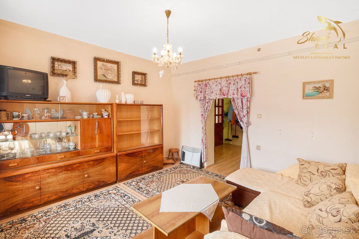 Útulný dom s nádhernou záhradou v krásnej prírode - 2