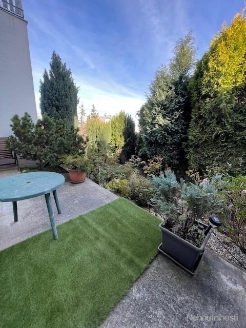 Útulný kompletne zariadený bytík so záhradou v Starom Meste - 2