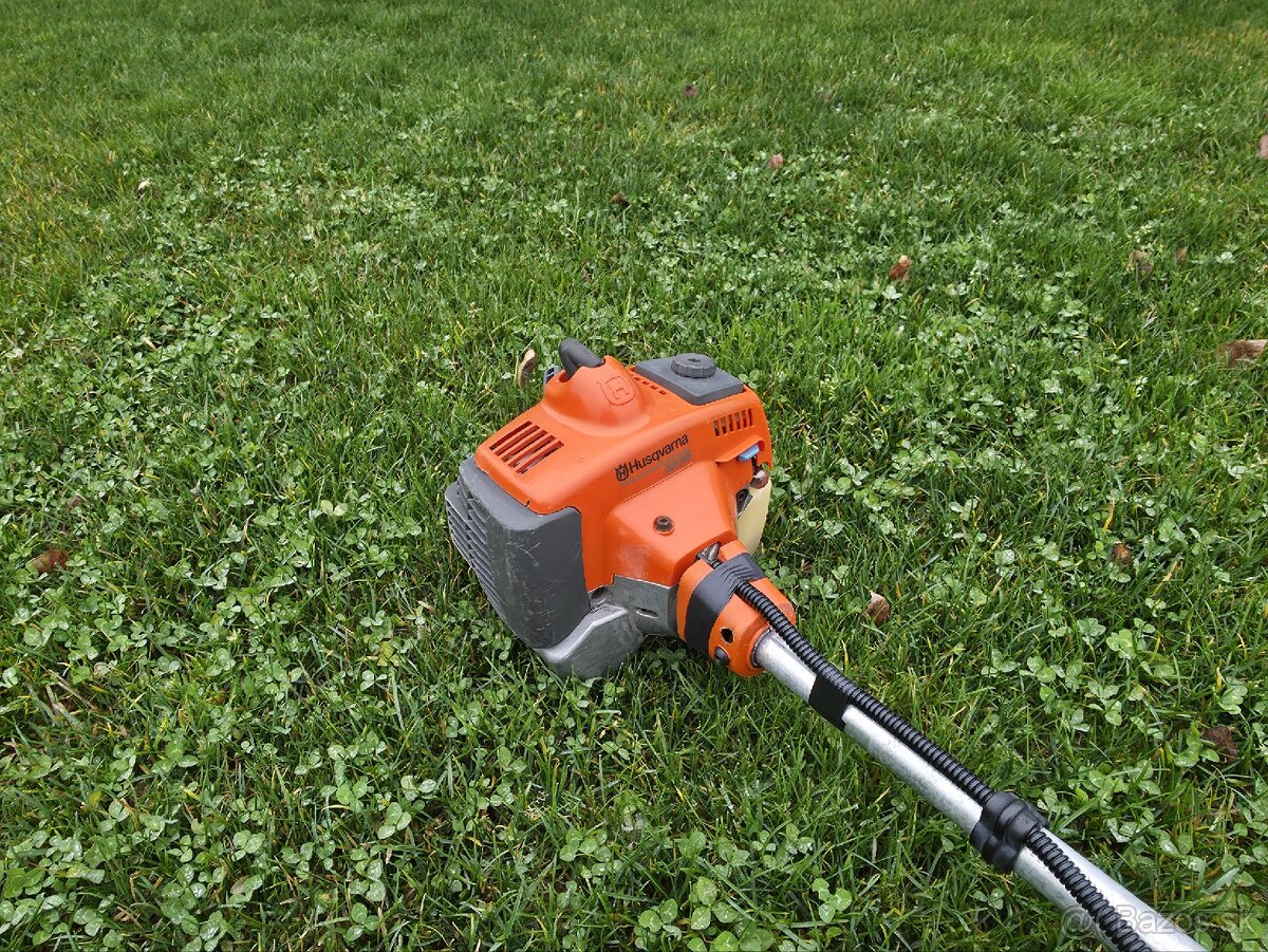 Krovinorez Husqvarna 323R - 2