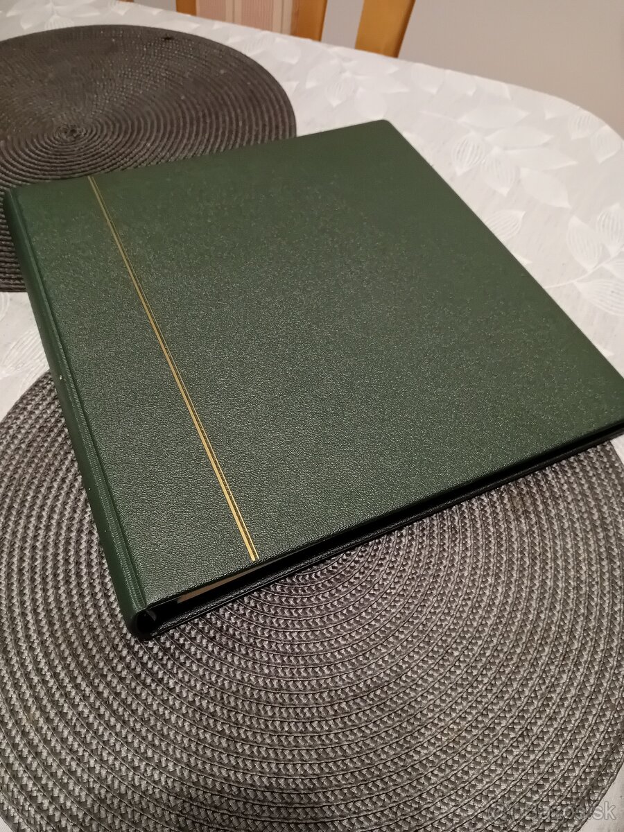 Známky Taliansko v albume - 2