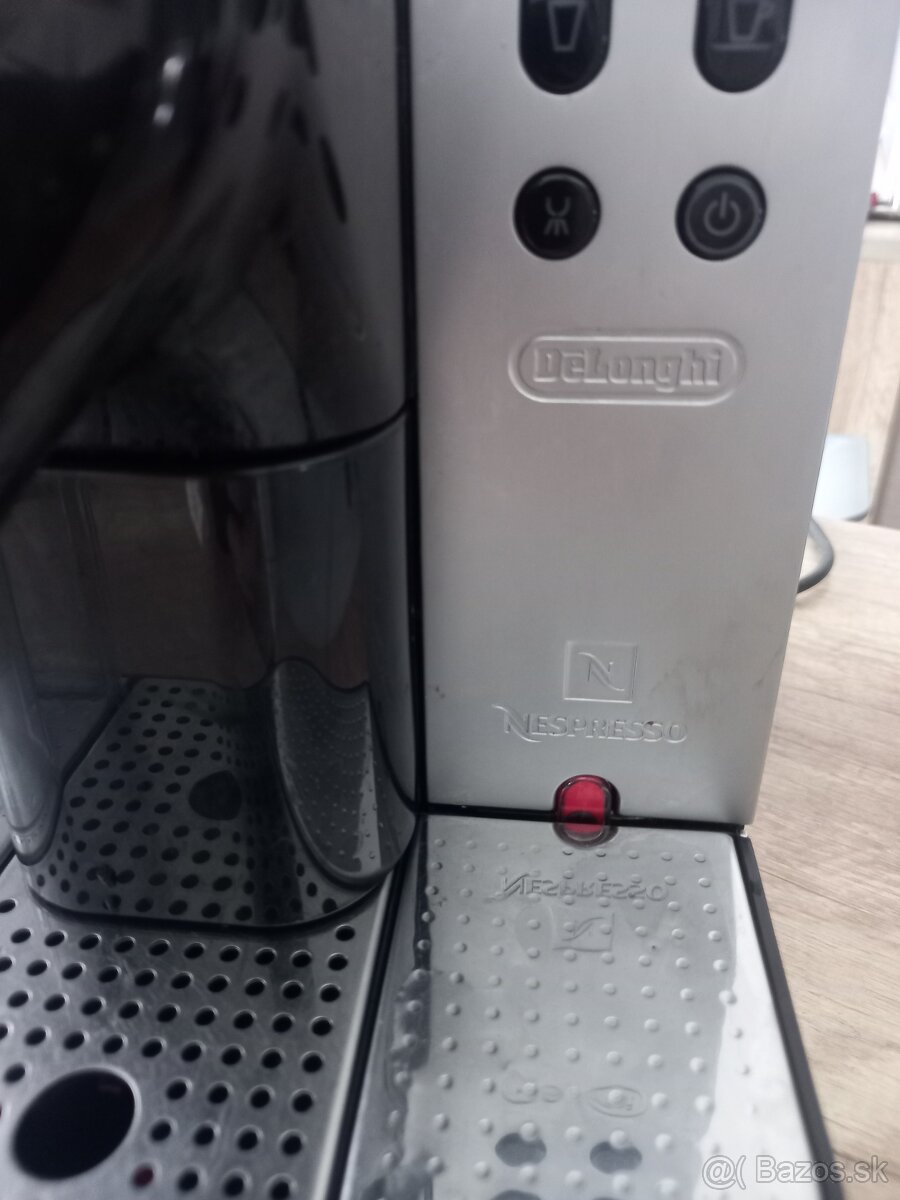 Ponukam na predaj kavovar Delongi - 2
