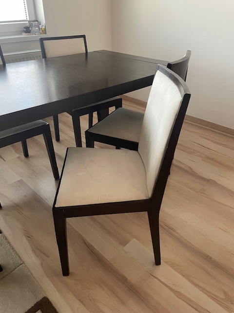 Predam stol a 4 stolicky - 2