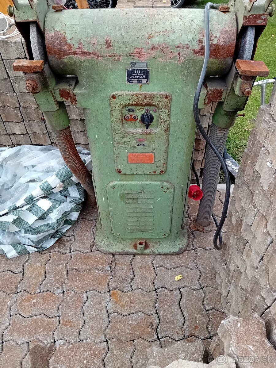 Dvojkotucova bruska - 2