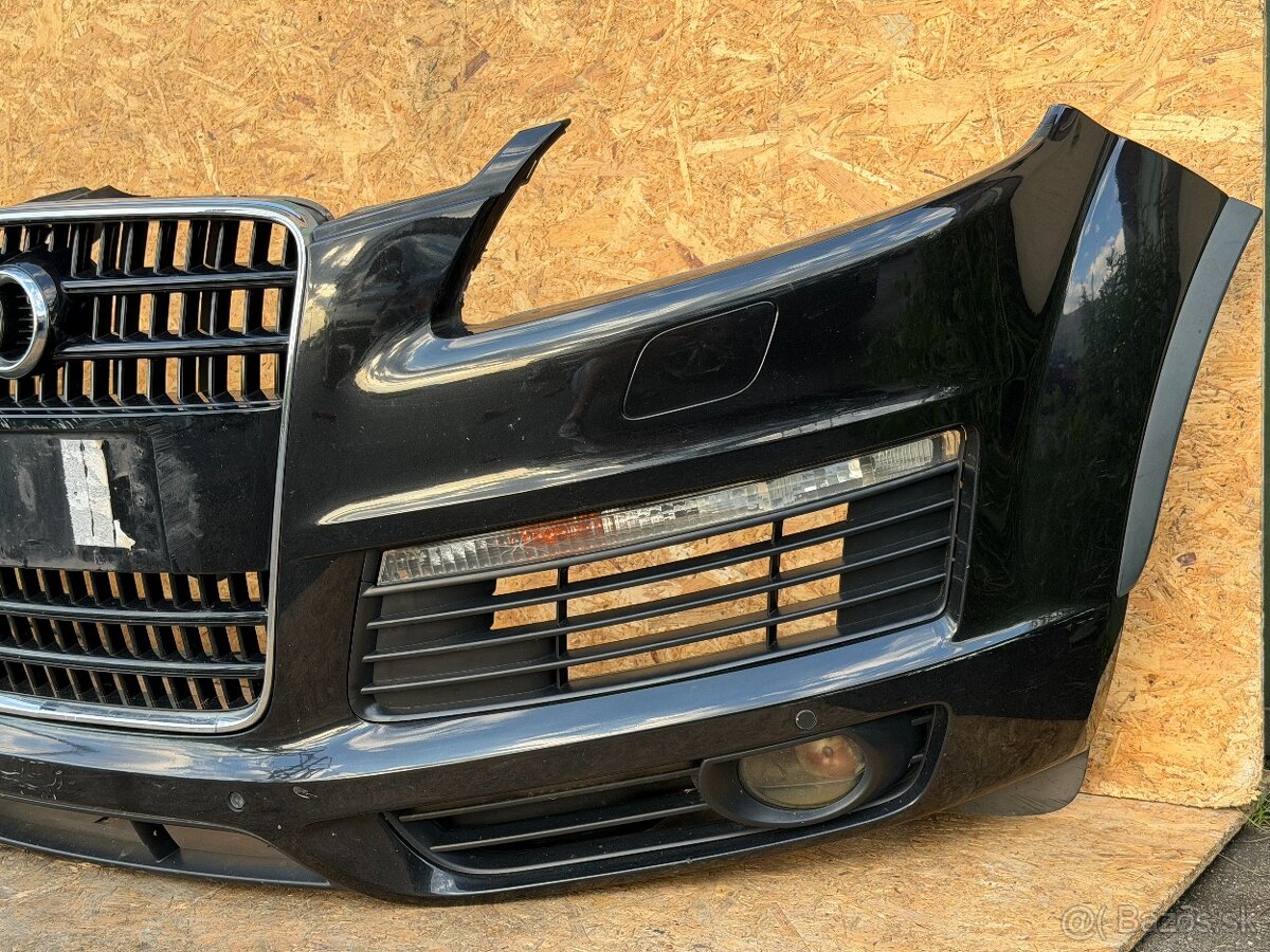 Predný nárazník Audi Q7 4L LZ9Y - 2