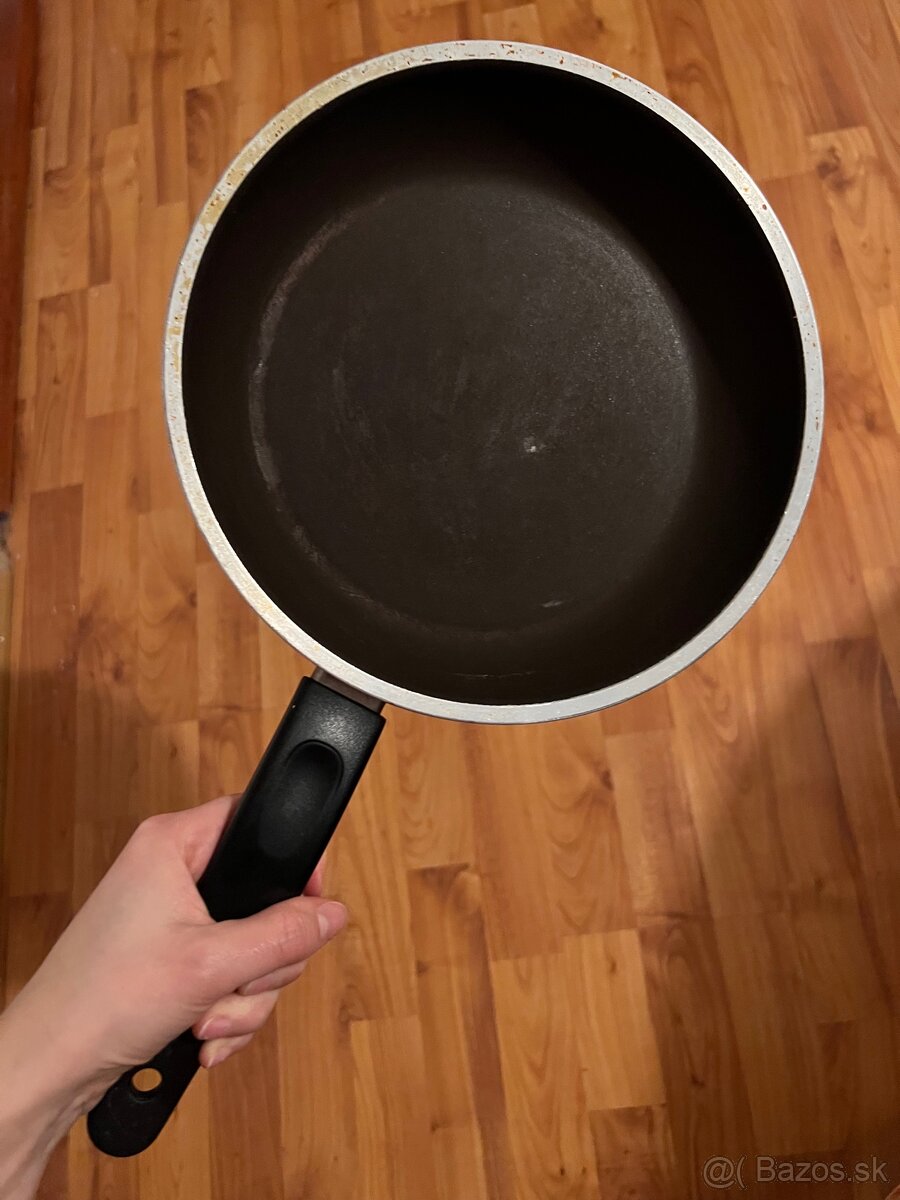 Panvica 18 cm - 2