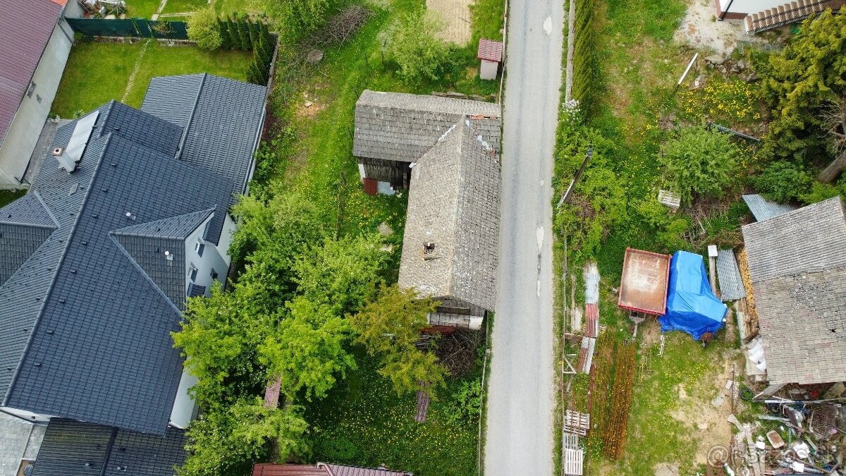 Na predaj priestranný 5-izbový rodinný dom v Kline - 2