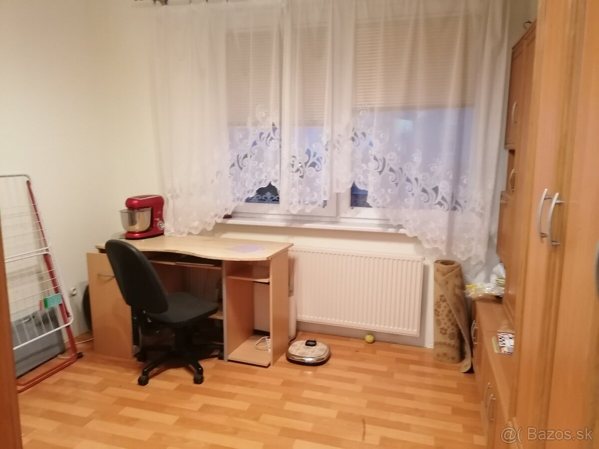 Veľký 3izbovy byt na predaj v Komárne - 2