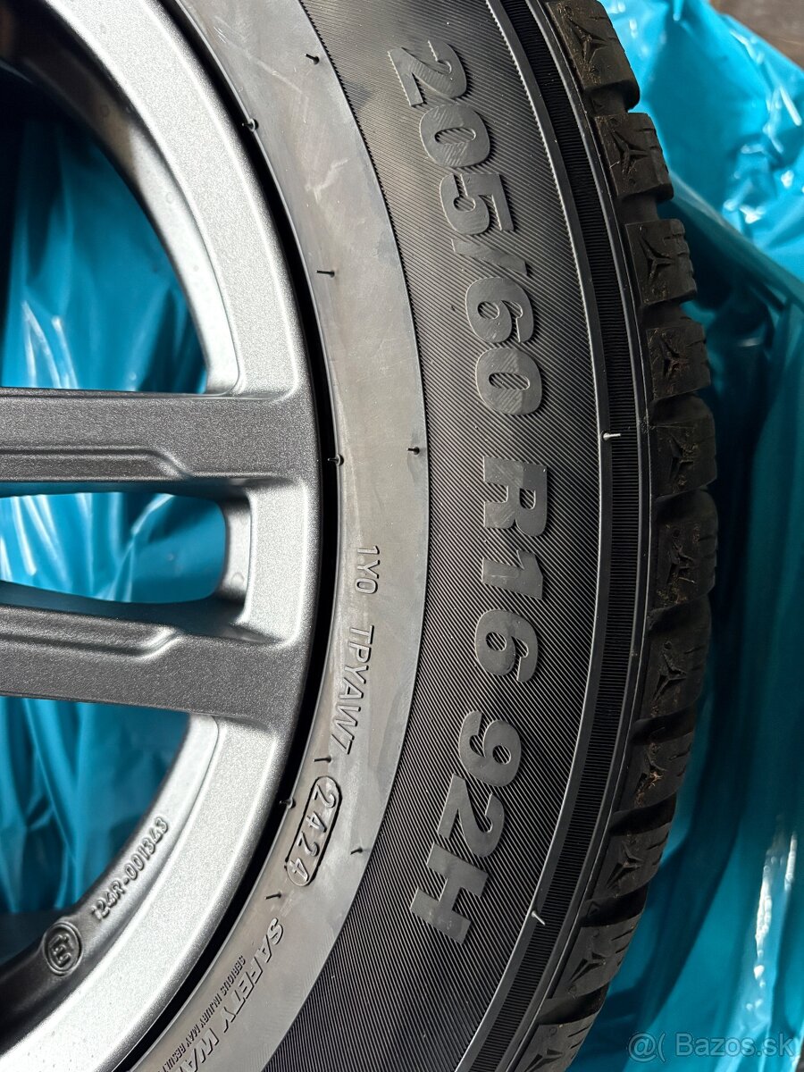 Zimné komplety 5x114,3 r16 205/60 r16 - 2